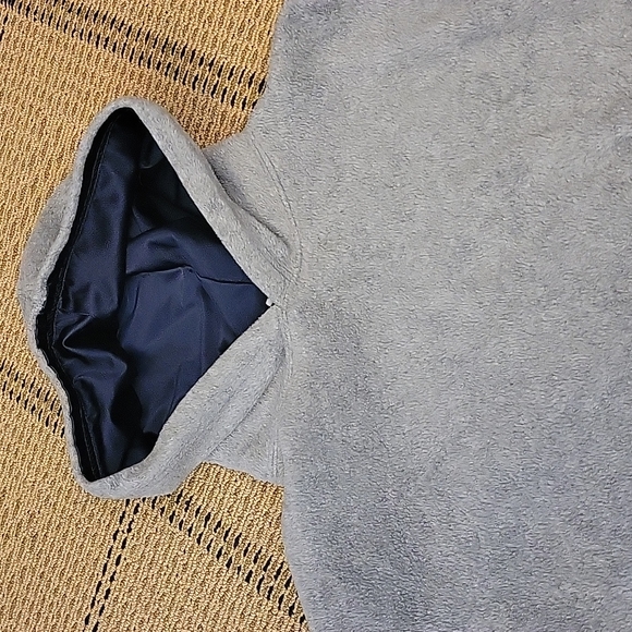 Fleece pullover - Picture 2 of 3